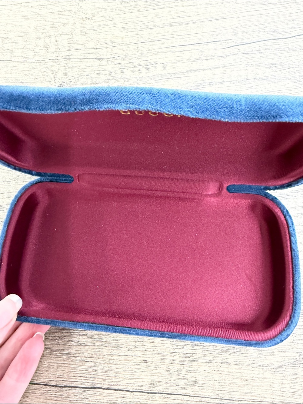 Gucci Navy Velvet Blue Eyewear Hard Case - Picture 8 of 8